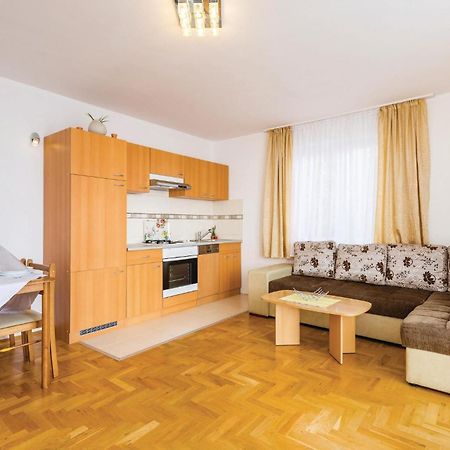 Stunning Apartment In Мощеничка-Драга Экстерьер фото